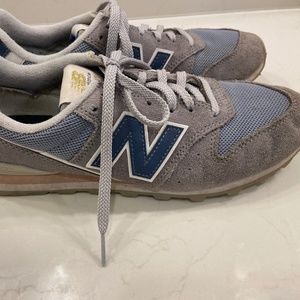 New Balance 996